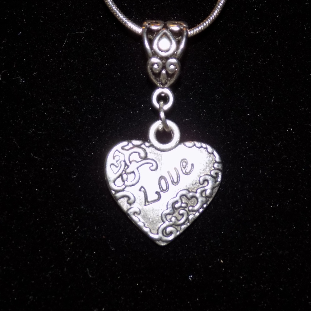 Pendants - Picture 2 of 6